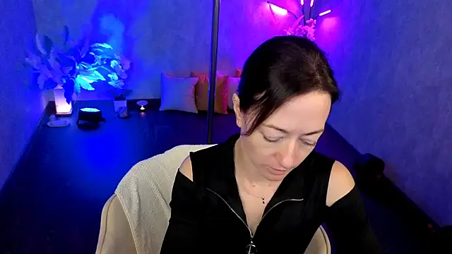 kimberlyray777 online show from July 11, 2026, 7:11 am