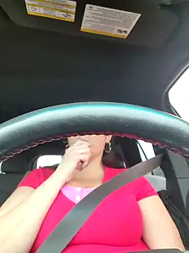 Snapshot of sweetkitty111 chatting on February 14, 2025, 9:21 pm sweetkitty111 online show from February 14, 2025, 9:21 pm