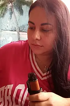 Snapshot of DaisyStreet chatting on October 1, 2025, 11:05 am DaisyStreet online show from October 1, 2025, 11:05 am