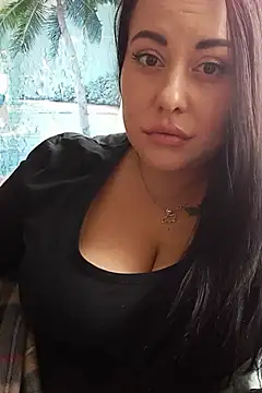 Snapshot of DaisyStreet chatting on October 3, 2025, 11:07 am DaisyStreet online show from October 3, 2025, 11:07 am