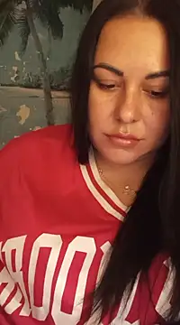 Snapshot of DaisyStreet chatting on October 8, 2025, 4:37 pm DaisyStreet online show from October 8, 2025, 4:37 pm