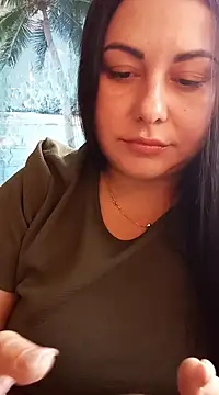 Snapshot of DaisyStreet chatting on October 10, 2025, 12:26 pm DaisyStreet online show from October 10, 2025, 12:26 pm