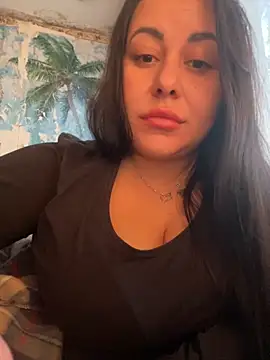 Snapshot of DaisyStreet chatting on November 1, 2025, 2:30 pm DaisyStreet online show from November 1, 2025, 2:30 pm