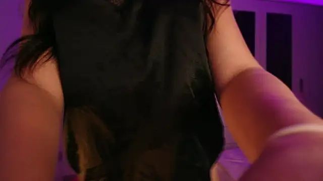 KaylaLaine online show from October 6, 2025, 6:11 am