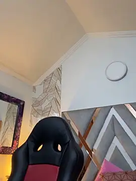 Hannagarces online show from March 24, 2026, 11:26 am