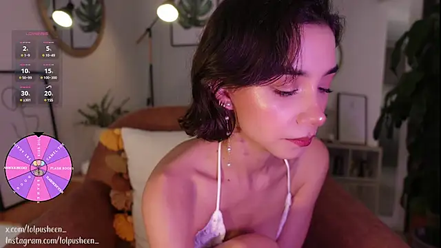 JulietteDee online show from January 6, 2025, 9:11 pm