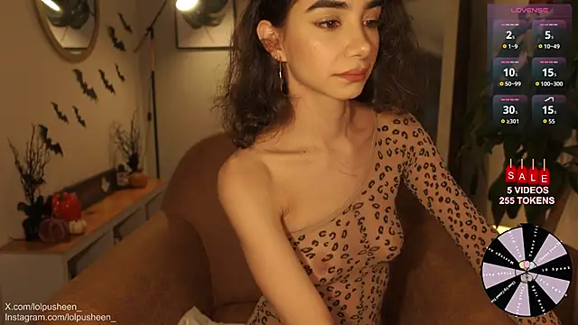 JulietteDee online show from October 13, 2025, 10:54 pm