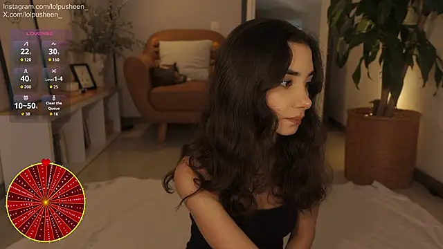JulietteDee online show from May 12, 2026, 9:12 pm