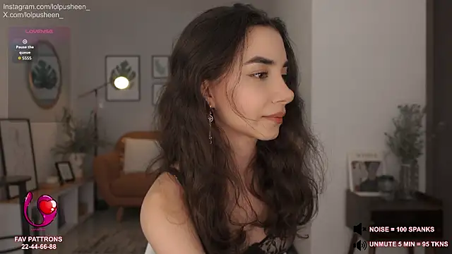 JulietteDee online show from May 15, 2026, 9:11 pm