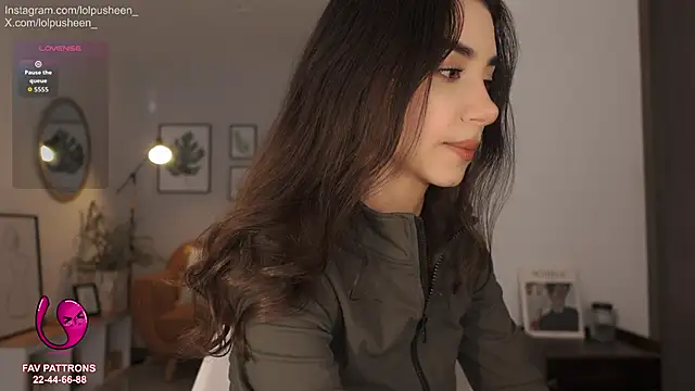JulietteDee online show from May 19, 2026, 9:21 pm