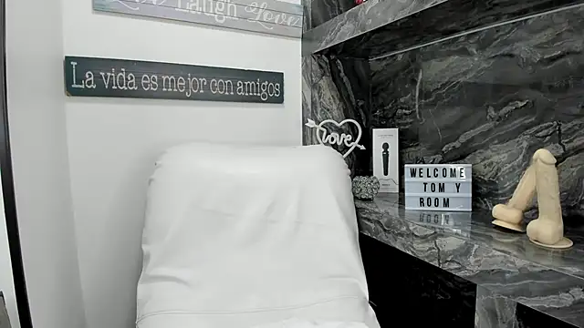 Snapshot of miss_danika chatting on January 24, 2025, 11:04 am miss danika online show from January 24, 2025, 11:04 am