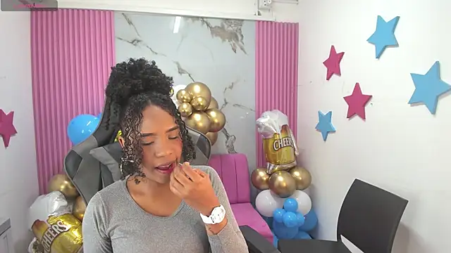 Snapshot of lia_16 chatting on September 20, 2025, 10:49 am lia 16 online show from September 20, 2025, 10:49 am