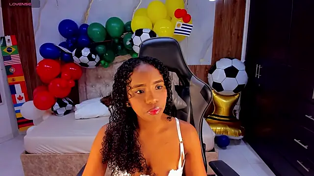 Snapshot of lia_16 chatting on July 13, 2026, 11:02 am lia 16 online show from July 13, 2026, 11:02 am