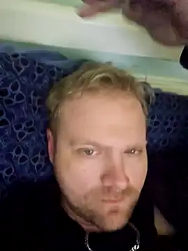 Themilkermanxh online show from September 23, 2025, 11:30 pm