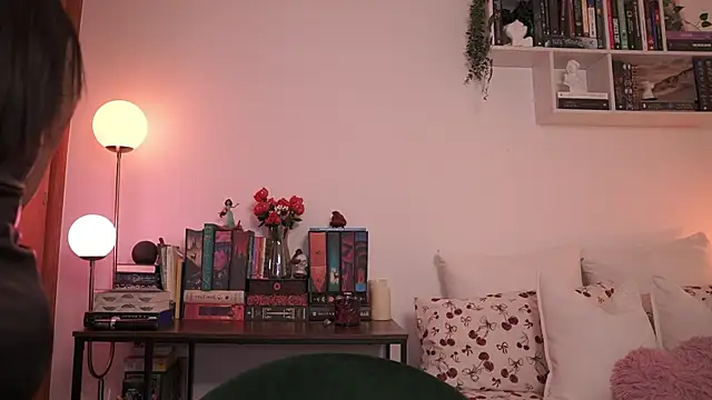 Snapshot of EmilyxRose_- chatting on September 30, 2025, 5:51 pm EmilyxRose - online show from September 30, 2025, 5:51 pm