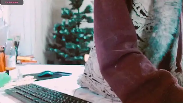 Snapshot of RosaJil chatting on December 29, 2024, 2:52 pm RosaJil online show from December 29, 2024, 2:52 pm