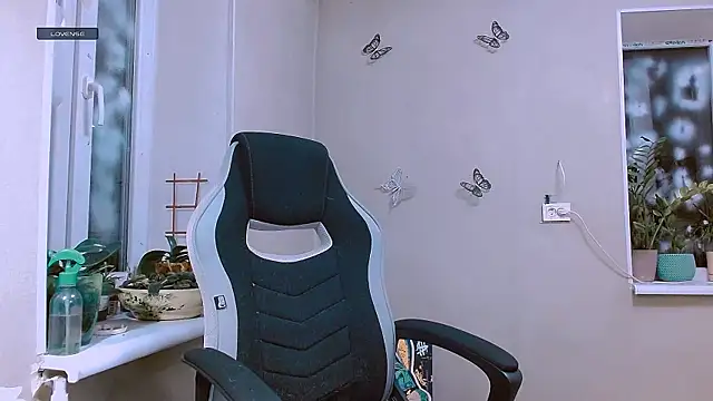 RosaJil online show from January 14, 2026, 7:08 pm