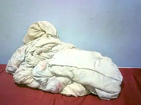 Snapshot of honeypotsweet chatting on October 7, 2025, 8:33 am honeypotsweet online show from October 7, 2025, 8:33 am