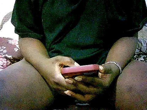 Snapshot of honeypotsweet chatting on October 15, 2025, 9:20 am honeypotsweet online show from October 15, 2025, 9:20 am