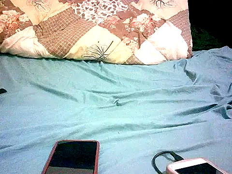 honeypotsweet online show from November 10, 2025, 8:24 am