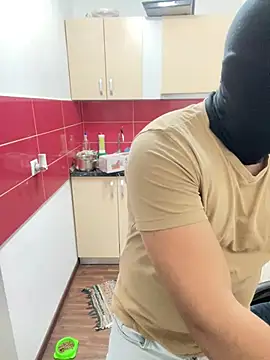 marianmin online show from February 25, 2025, 10:50 pm