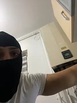 marianmin online show from October 31, 2025, 4:19 pm