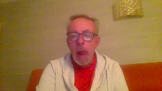 Snapshot of tuggy59 chatting on March 13, 2026, 5:36 am tuggy59 online show from March 13, 2026, 5:36 am