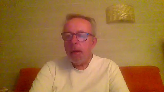 Snapshot of tuggy59 chatting on March 23, 2026, 5:11 am tuggy59 online show from March 23, 2026, 5:11 am