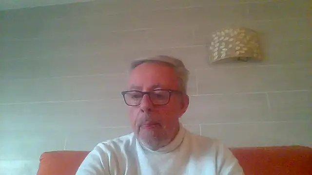 Snapshot of tuggy59 chatting on March 27, 2026, 6:52 am tuggy59 online show from March 27, 2026, 6:52 am