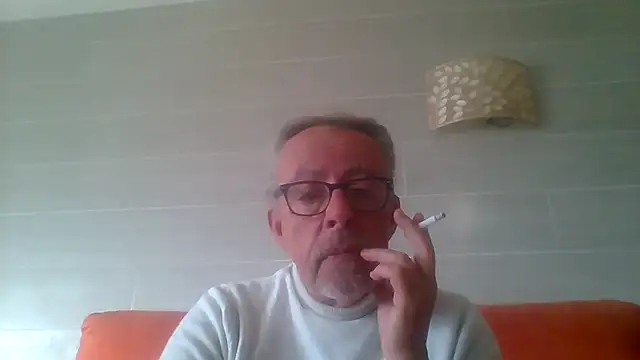 Snapshot of tuggy59 chatting on March 27, 2026, 8:26 am tuggy59 online show from March 27, 2026, 8:26 am