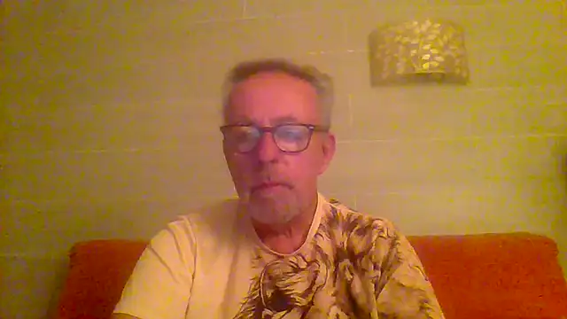 Snapshot of tuggy59 chatting on March 30, 2026, 4:57 am tuggy59 online show from March 30, 2026, 4:57 am