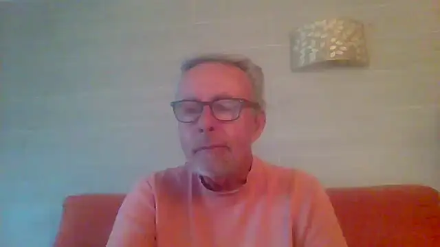 Snapshot of tuggy59 chatting on April 7, 2026, 6:25 am tuggy59 online show from April 7, 2026, 6:25 am