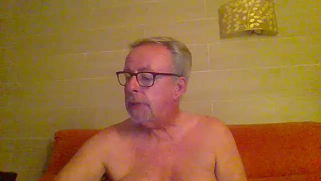 tuggy59 online show from June 22, 2026, 3:36 am