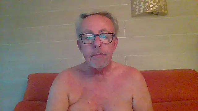 tuggy59 online show from June 25, 2026, 5:12 am