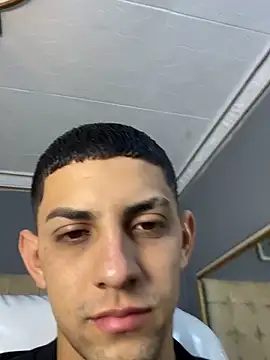 Snapshot of Alex_cute77 chatting on September 19, 2025, 12:06 pm Alex cute77 online show from September 19, 2025, 12:06 pm