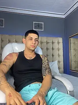 Snapshot of Alex_cute77 chatting on September 20, 2025, 12:50 pm Alex cute77 online show from September 20, 2025, 12:50 pm