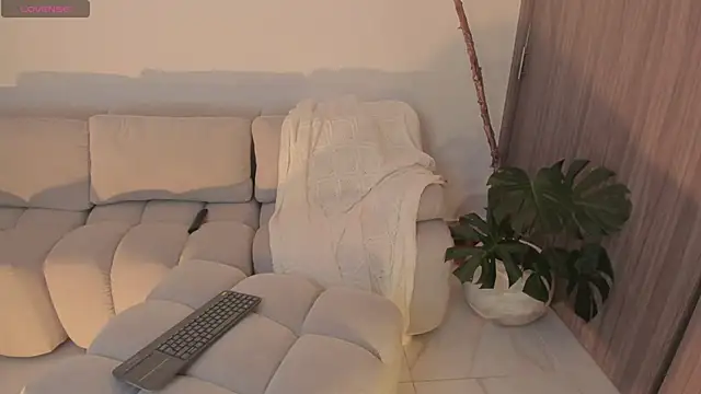 Snapshot of LindseyMoss chatting on October 11, 2025, 12:54 am LindseyMoss online show from October 11, 2025, 12:54 am