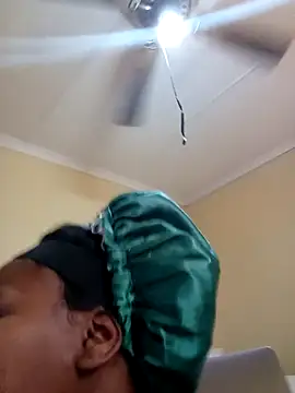 Real1SweetQueen online show from March 3, 2025, 8:16 am