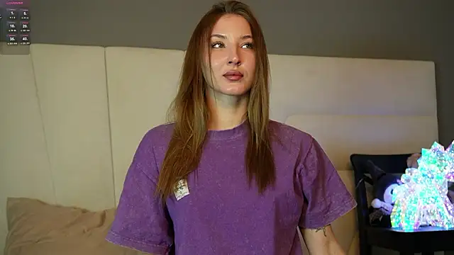 annief0x online show from March 7, 2026, 1:57 am