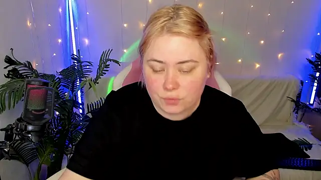 Akemi BBW online show from January 19, 2025, 6:00 pm