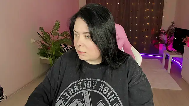 Akemi BBW online show from September 24, 2025, 5:16 pm