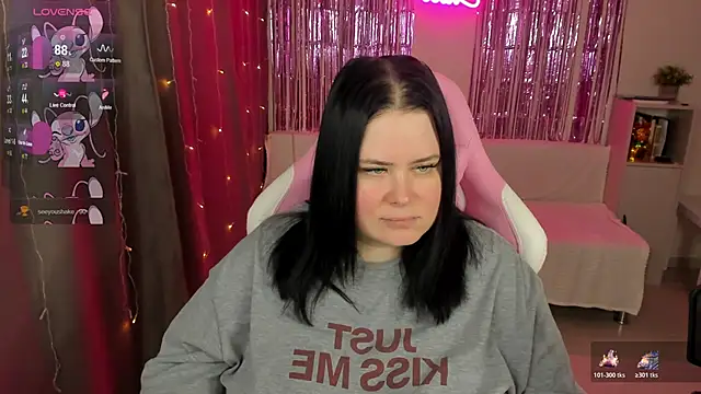 Akemi BBW online show from May 1, 2026, 9:47 am