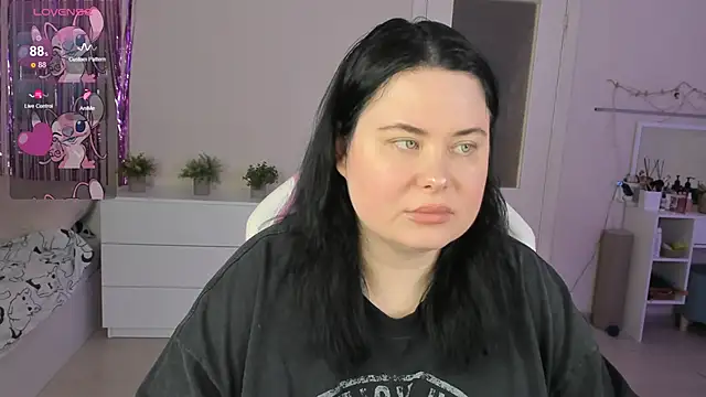Akemi BBW online show from June 10, 2026, 10:25 am