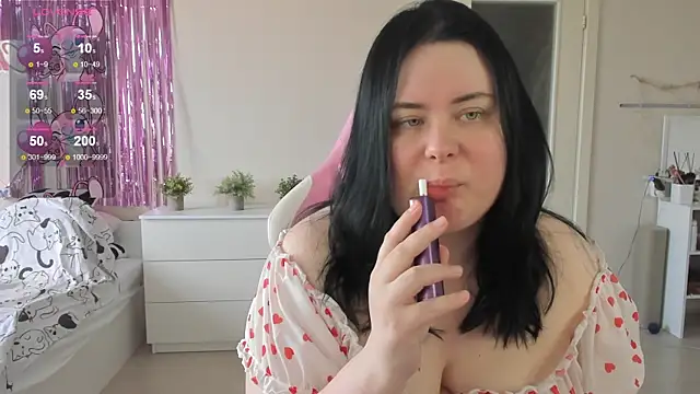 Akemi BBW online show from June 14, 2026, 6:59 am