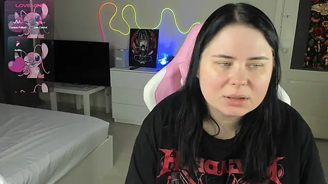 Akemi BBW online show from August 4, 2026, 9:56 am