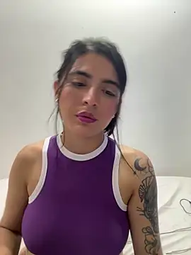 CristalCerati online show from January 2, 2025, 12:34 am