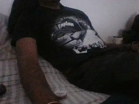 Snapshot of sar679 chatting on April 25, 2026, 9:34 pm sar679 online show from April 25, 2026, 9:34 pm