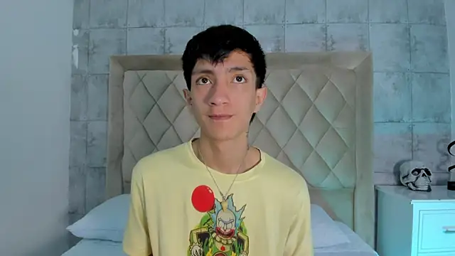 Snapshot of DereckCooperr chatting on October 16, 2025, 11:06 pm DereckCooperr online show from October 16, 2025, 11:06 pm