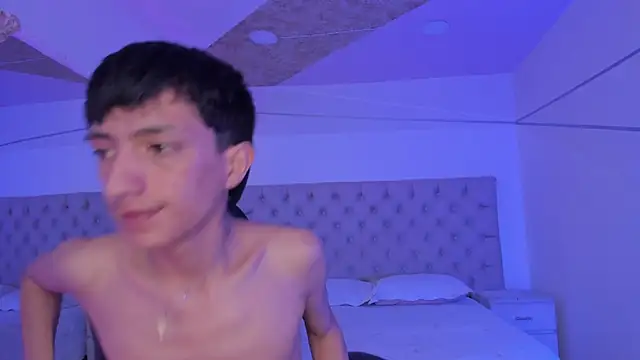 Snapshot of DereckCooperr chatting on October 23, 2025, 10:30 pm DereckCooperr online show from October 23, 2025, 10:30 pm