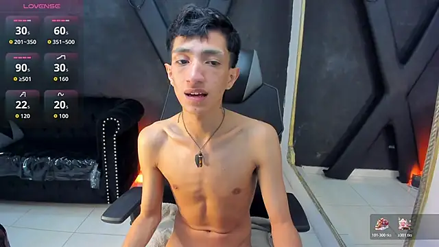 Snapshot of DereckCooperr chatting on November 7, 2025, 11:05 pm DereckCooperr online show from November 7, 2025, 11:05 pm